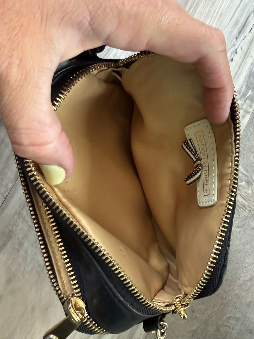 henri bendel stylish black